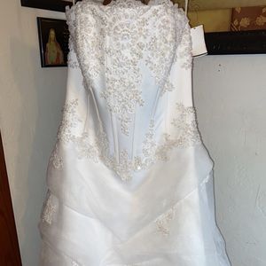 💎💎NWT💎💎Wedding Dress 💎💎